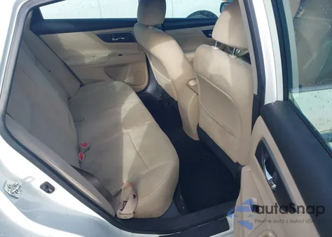 2015 Nissan Altima 2.5 S z USA, uszkodzony, nr VIN 1N4AL3AP1FC454828